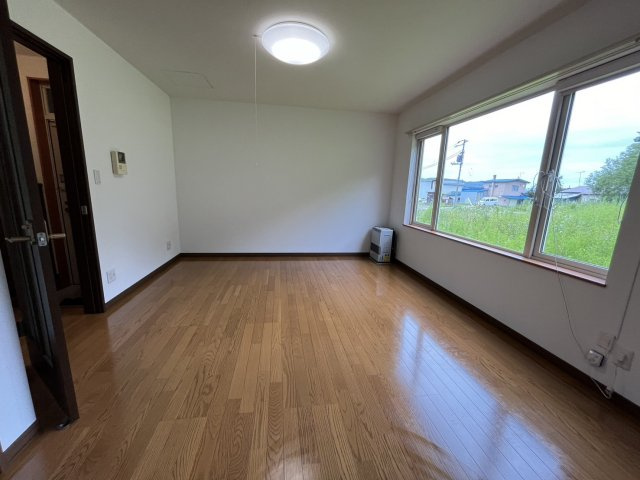 エーコーエピオンⅡ【居間・リビング】