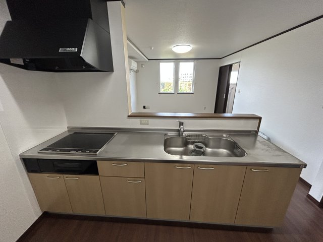 Ｄｅｒｍｏｚｏ（デルモゾ）【キッチン】