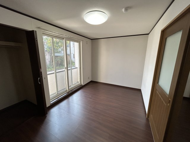 Ｄｅｒｍｏｚｏ（デルモゾ）【寝室】