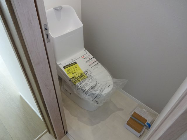 スリースターヒルズ紫竹西南町【トイレ】