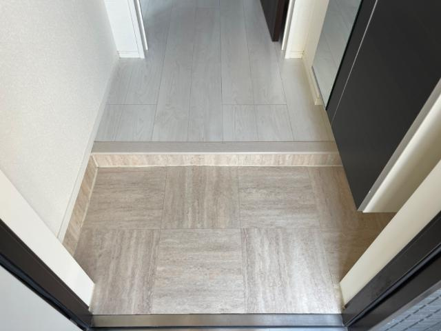 ディベロップ富田【玄関】玄関