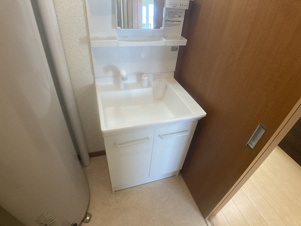 ヴィラ・コンフォート【洗面所】