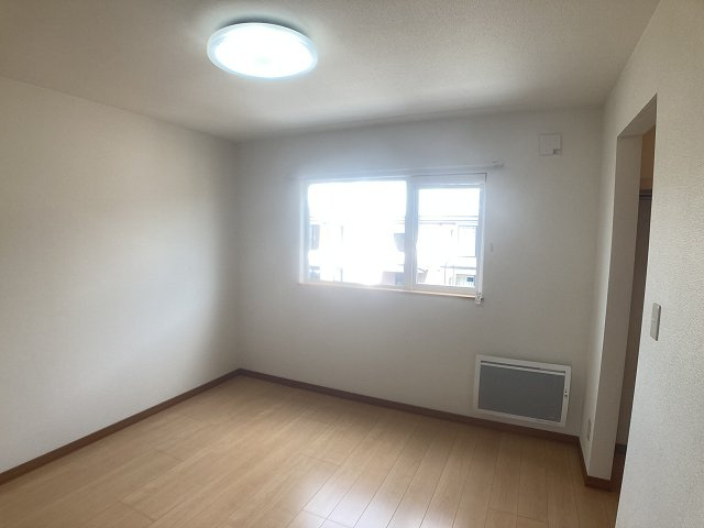 ヴィラ・コンフォート【寝室】