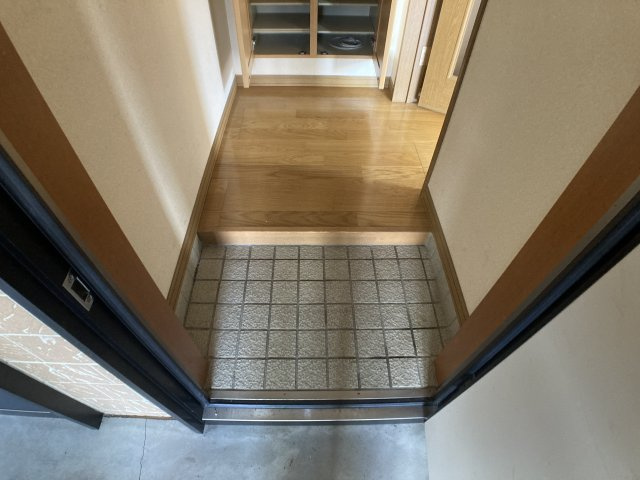 ＡＵＲＡ（アウラ）【玄関】