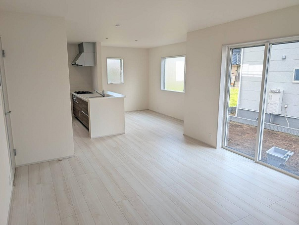 ひたちなか市稲田新築10期 6号棟【居間・リビング】