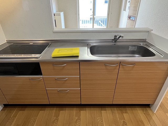 ＴＯＷＮ西１３南１５セオリーＡ・Ｂ【キッチン】