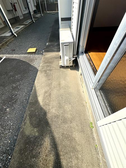 窓には雨戸も付いていて防犯対策になります！