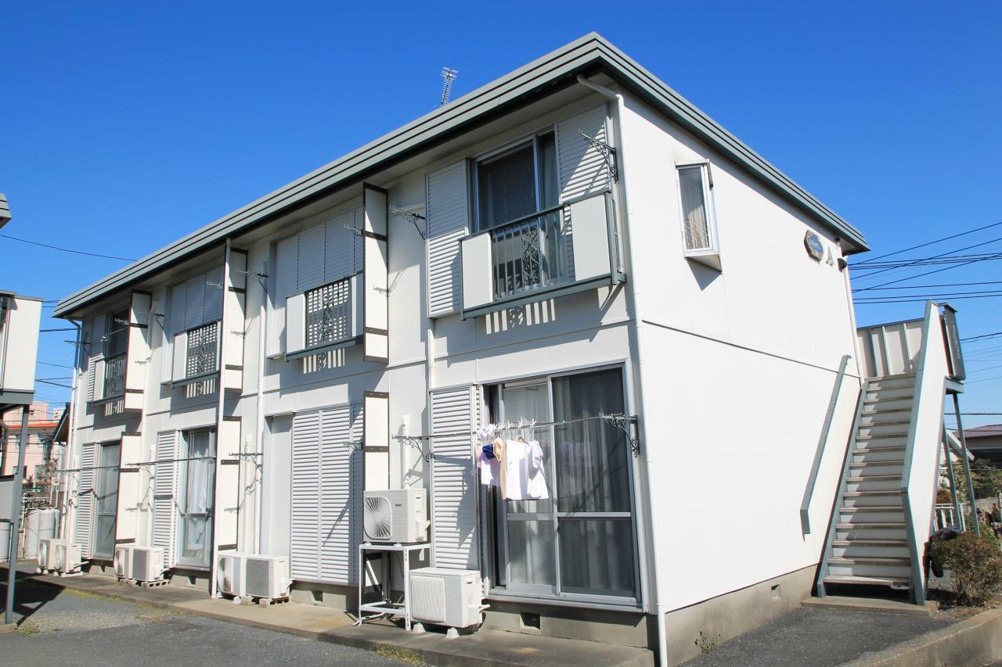 日当たり良好！窓にはシャッターも付いてます！