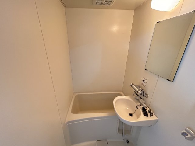 リベラル【浴室】