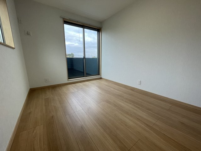 蓮田市貝塚テラスハウス【洋室】北側洋室