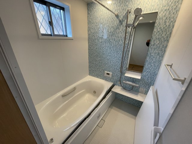 蓮田市貝塚テラスハウス【浴室】浴室