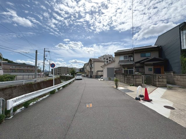 右京区常盤一ノ井町【前面道路含む現地写真】