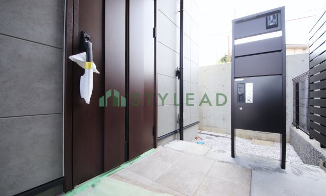 横浜市鶴見区北寺尾１丁目の新築一戸建【玄関】