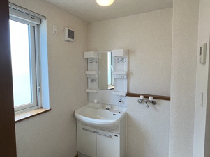 ユトリロ鳳乃舞Ｂ棟【洗面所】