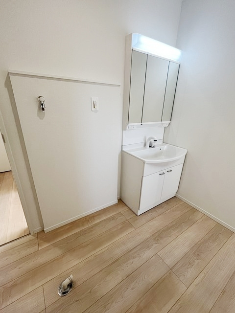 御嵩町中第4（全4棟）【独立洗面台】