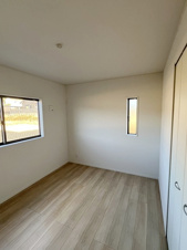 御嵩町中第4（全4棟）【洋室】北東6帖洋室