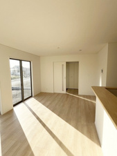 御嵩町中第4（全4棟）【居間・リビング】