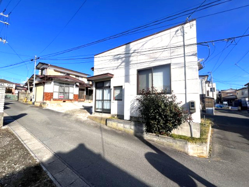 石巻市大手町の中古一戸建【前面道路含む現地写真】