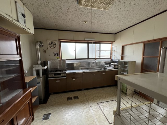 前郷一番町一戸建【キッチン】