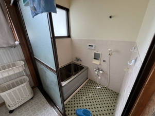 前郷一番町一戸建【浴室】