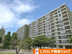 嵐山ロイアルハイツ3号棟【外観】