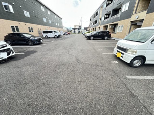 タイタスⅡ【駐車場】