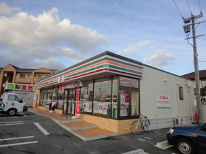 セントフィールド【周辺】セブンイレブン津市久居井戸山町店まで190ｍ
