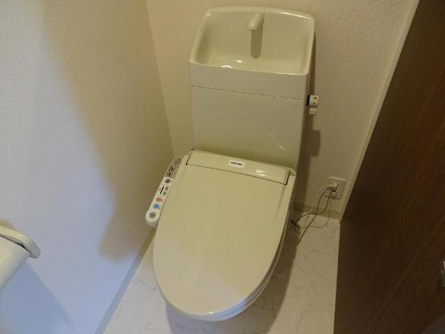 セントフィールド【トイレ】シャワー付トイレ