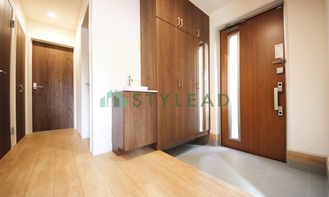 横浜市泉区上飯田町の新築一戸建【玄関】