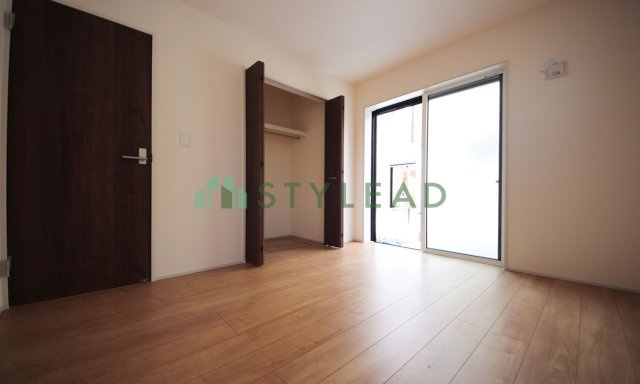 横浜市泉区上飯田町の新築一戸建【洋室】