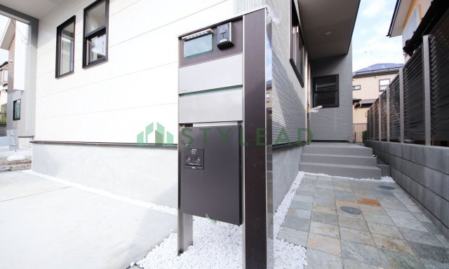 横浜市泉区上飯田町の新築一戸建【玄関】