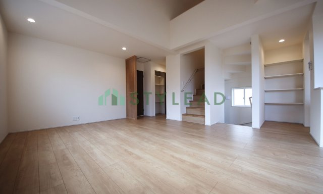 横浜市泉区上飯田町の新築一戸建【居間・リビング】