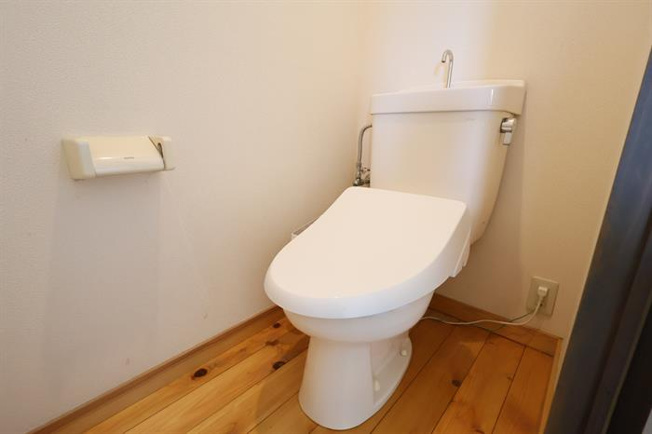 バストイレ別でおトイレも快適！