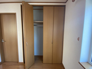 Ｉ幕別町札内文京町貸家【収納】