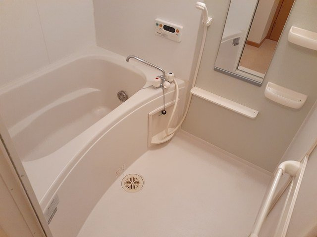 リバーサイドビラ河合【浴室】