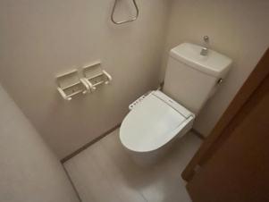 クレストＢ【トイレ】シャワー付トイレ