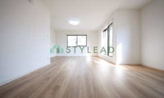 川崎市川崎区小田６丁目の新築一戸建【居間・リビング】