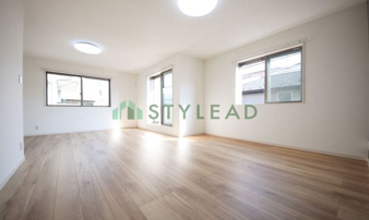 川崎市川崎区小田６丁目の新築一戸建【居間・リビング】