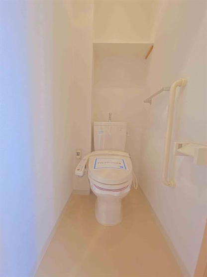 温水洗浄便座◎