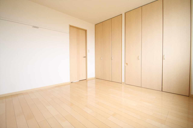 洋室の別角度からの写真