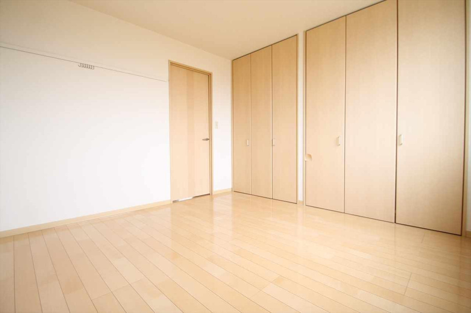 洋室の別角度からの写真