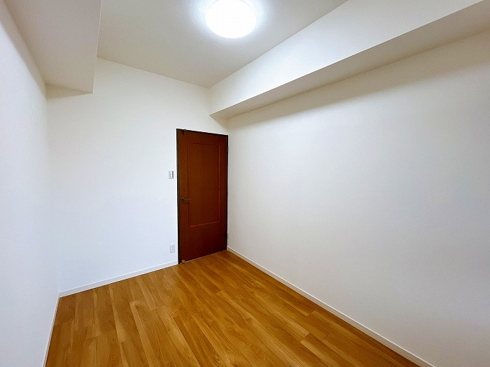 グランビア新川【洋室】