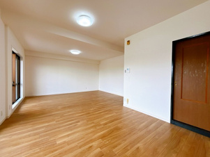 グランビア新川【居間・リビング】