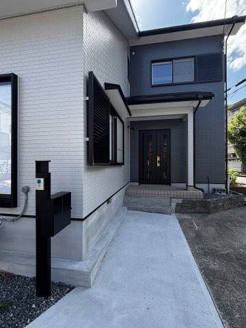 彦根市開出今町の中古一戸建【駐車場】