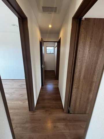 近江八幡市安土町下豊浦の中古一戸建【玄関】