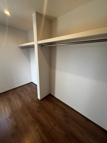 近江八幡市安土町下豊浦の中古一戸建【収納】