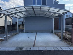 近江八幡市安土町下豊浦の中古一戸建【駐車場】