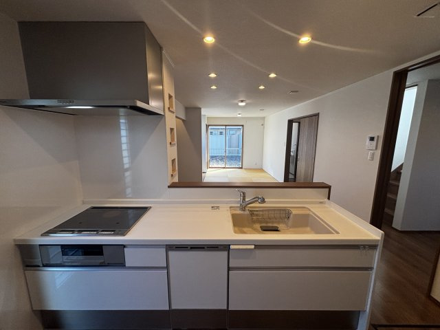 近江八幡市安土町下豊浦の中古一戸建【キッチン】