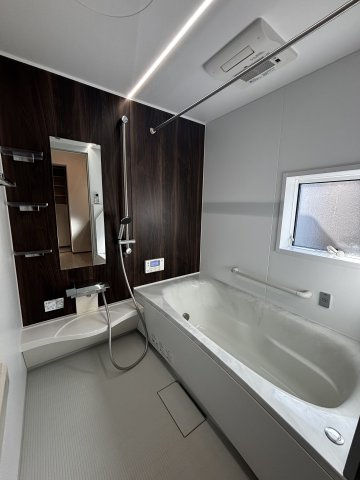 近江八幡市安土町下豊浦の中古一戸建【浴室】