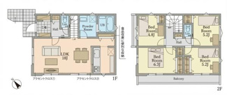 1階には広々としたLDKが配置されておりゆとりある空間設計です。2階には4つのベッドルームが備わりプライベートの確保が可能です。2階のバルコニーも心地よいポイントです。